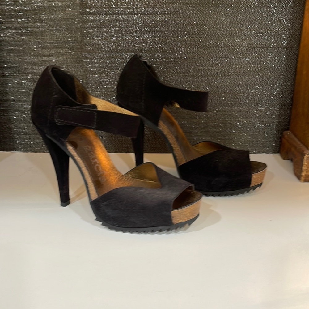 Pedro Garcia Heel